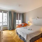 GuestReady - Séjour vintage dans le 8e arr.